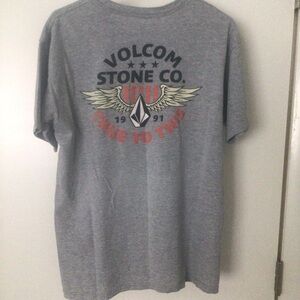 Volcom Graphic T-Shirt Men’s Medium – Gray Wings “True to This” Logo